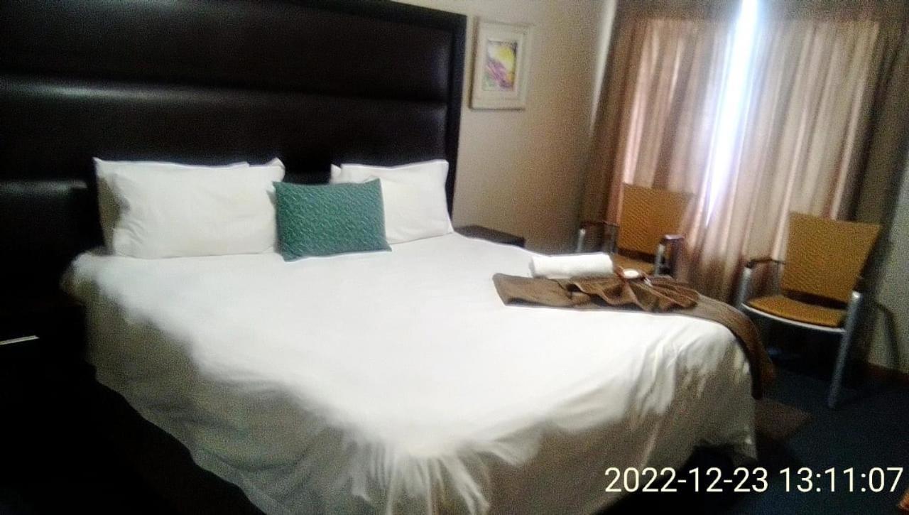Bed and Breakfast Hemmingways Кинг-Уильямс-Таун Экстерьер фото